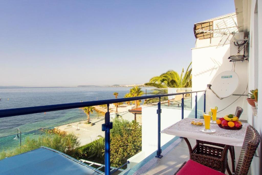Beach Guesthouse Mediteran Podstrana Exterior foto