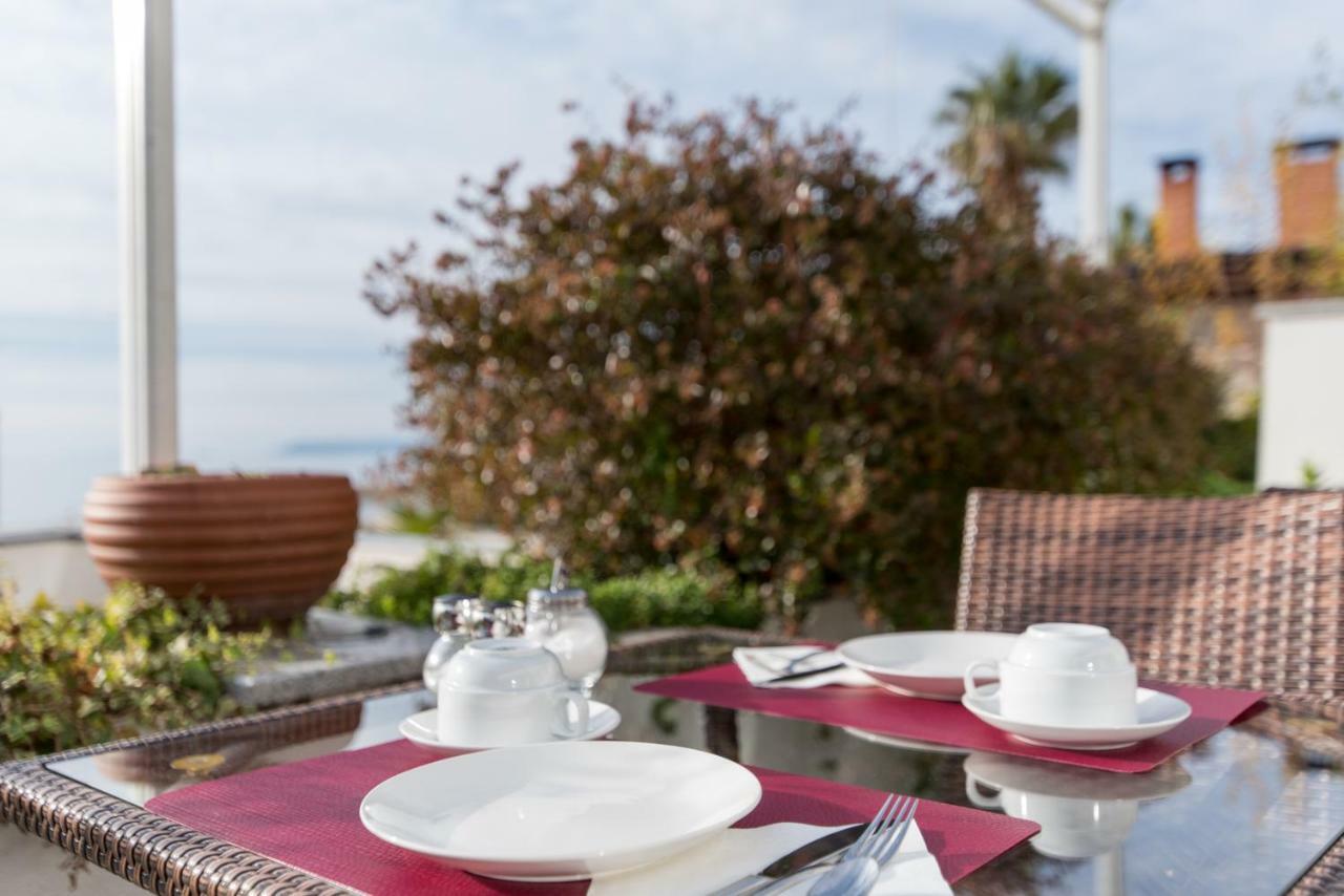 Beach Guesthouse Mediteran Podstrana Exterior foto