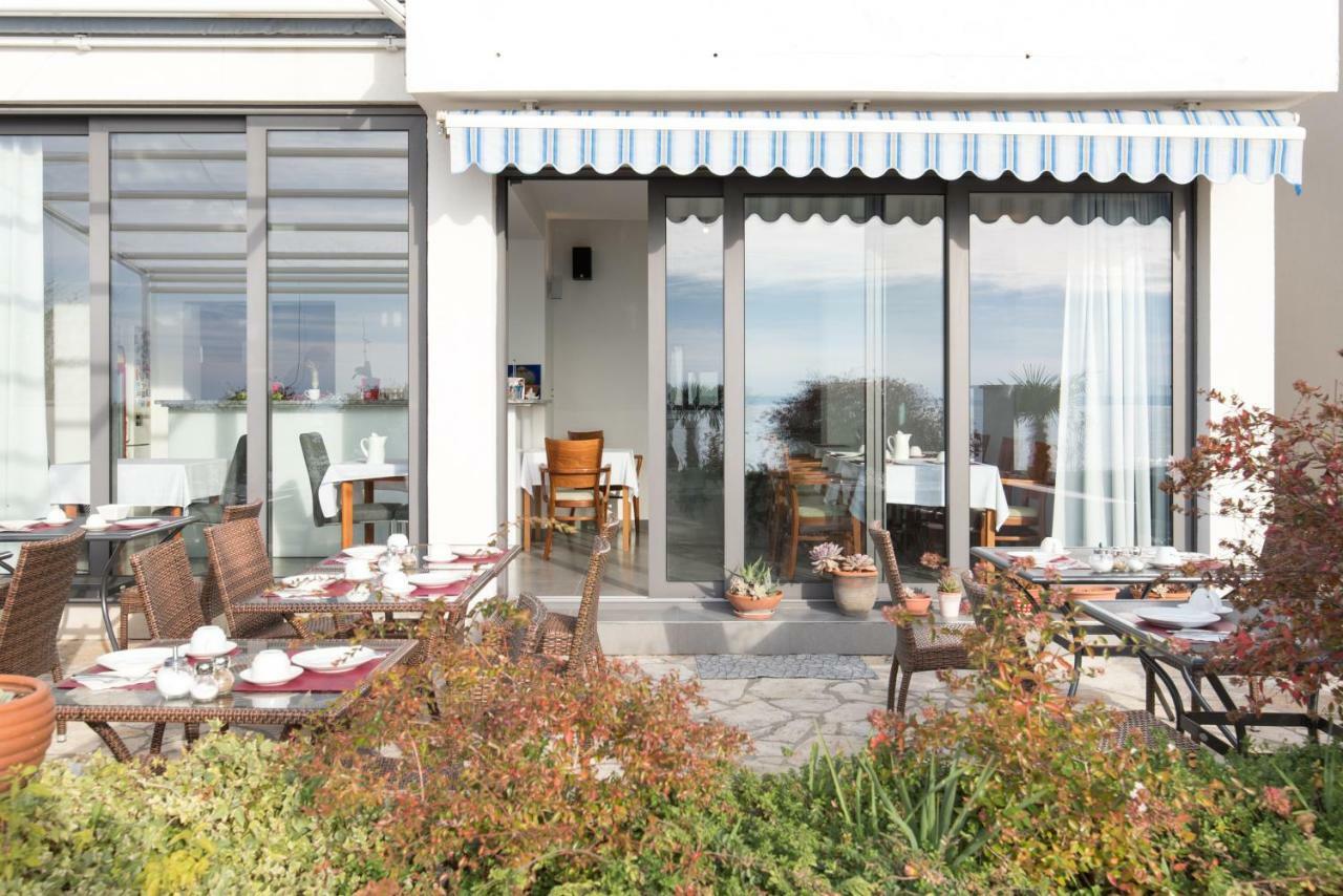 Beach Guesthouse Mediteran Podstrana Exterior foto